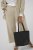 Kaffe Curve Pheolo Cropped Pants Feather Grey - Spodnie materiałowe - 