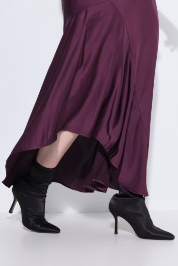 Ulla Popken 820341 Satynowa sukienka bez rękawów z dekoltem w szpic Bordowa - Sukienki wieczorowe - Wieczorowe sukienki plus size