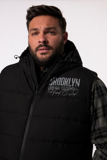 Men+ 442 Kamizelka pikowana z kapturem i nadrukiem Czarna - Kurtki Męskie Duże Rozmiary - Kurtki Duże rozmiary 2XL-8XL