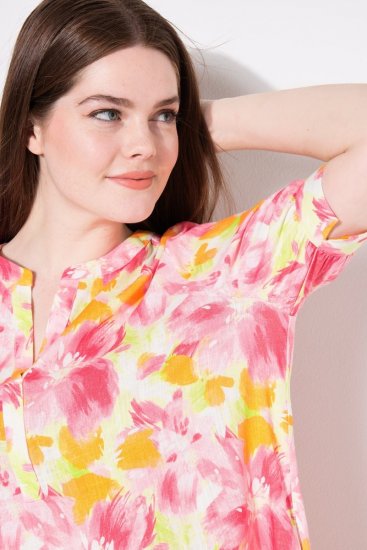 Ulla Popken 836739 Sukienka z domieszką lnu w kwiaty Biały - Sukienki letnie - Letnie sukienki plus size