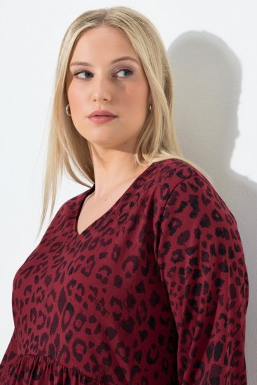 Ulla Popken 844945 Rozkloszowana sukienka z dżerseju z dekoltem w szpic Śliwkowa - Sukienki z dżerseju - 