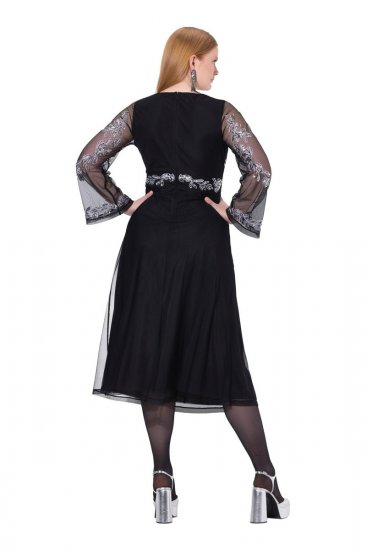 Ulla Popken 845366 Suknia wieczorowa z dekoltem w szpic Czarna - Sukienki wieczorowe - Wieczorowe sukienki plus size