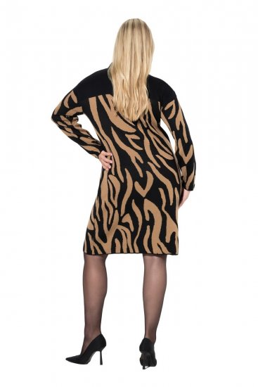 Ulla Popken 845378 Dzianinowa sukienka w zwierzęcy wzór Beżowa - Sukienki wieczorowe - Wieczorowe sukienki plus size