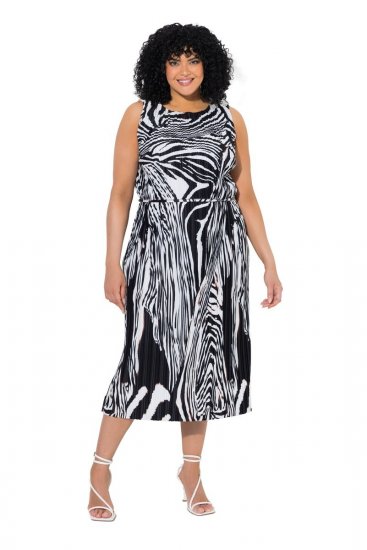 Ulla Popken 848948 Sukienka w zwierzęcy wzór Czarna - Sukienki letnie - Letnie sukienki plus size