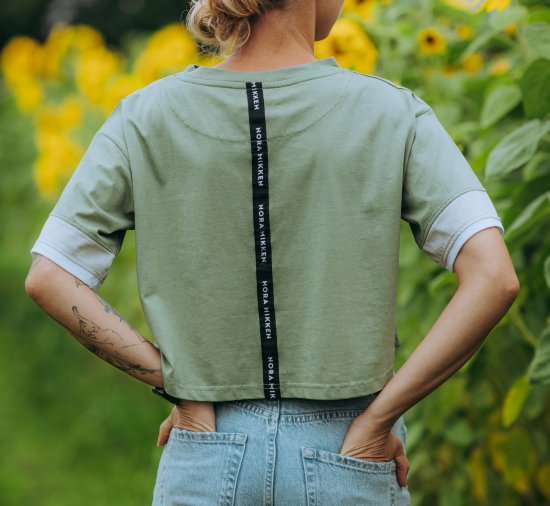 Nora Mikken AGNES Crop Top Green - Koszulki - 