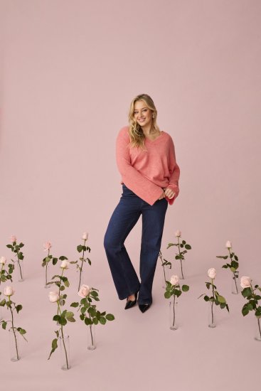 Kaffe Curve Jilanda V-Neck Pullover Red - Swetry & dzianina - 