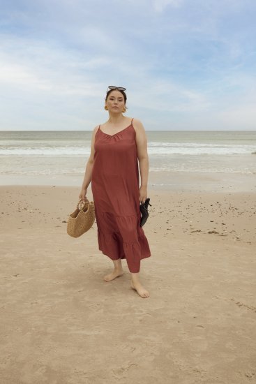 Kaffe Curve Emilia Dress Henna Brown - Sukienki maxi - 