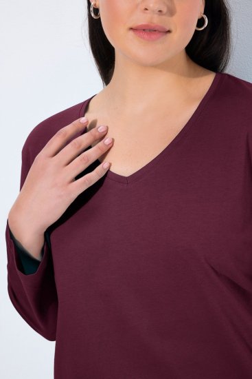 Ulla Popken Back To Basics V-Neck Relaxed Fit Cotton Tee Dark Berry - T-shirty - T-shirty damskie plus size