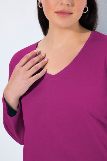 Ulla Popken Back To Basics V-Neck Relaxed Fit Cotton Tee Berry - T-shirty - T-shirty damskie plus size