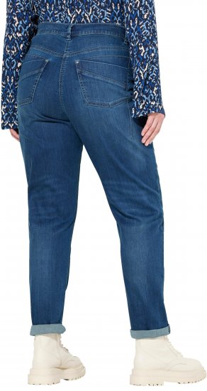 Ulla Popken Rivet Detail Mom Jeans Blue - Jeansy & Spodnie w Dużych Rozmiarach – Plus Size - 