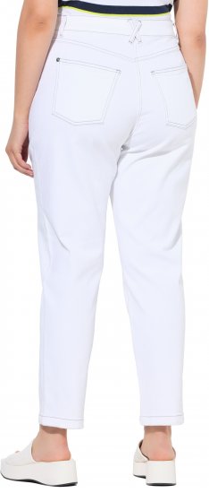 Ulla Popken Used Look 5 Pocket Comfy Waistband Mom Jeans Snow White - Jeansy & Spodnie w Dużych Rozmiarach – Plus Size - 
