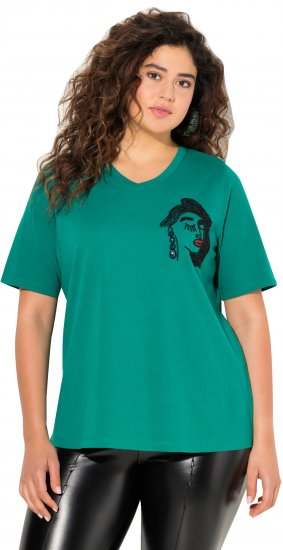 Ulla Popken Embroidered Face Motif Short Sleeve V-Neck Tee Emerald Green - Koszulki z nadrukiem dla kobiet - 