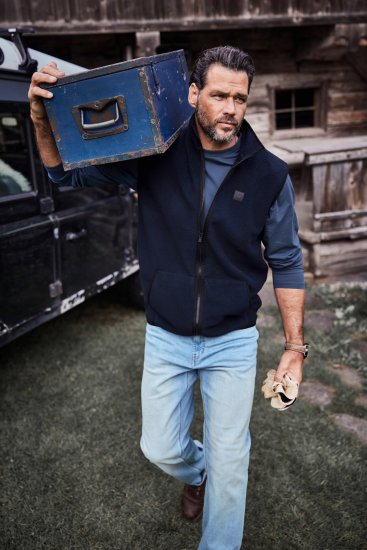 JP1880 Fleece Gilet Stomach Fit Navy - Kurtki Męskie Duże Rozmiary - Kurtki Duże rozmiary 2XL-8XL