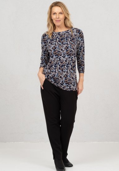 Scandinavian Caramel Tiny Flower Petals Blouse Light Blue - Koszulki z nadrukiem dla kobiet - 