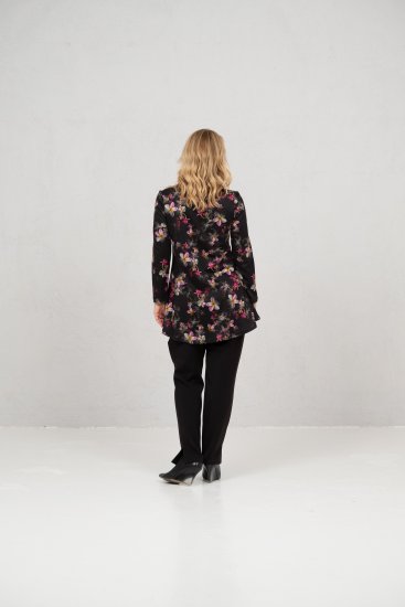 Scandinavian Caramel Flowers Tunic Red and Pink - Koszulki z nadrukiem dla kobiet - 